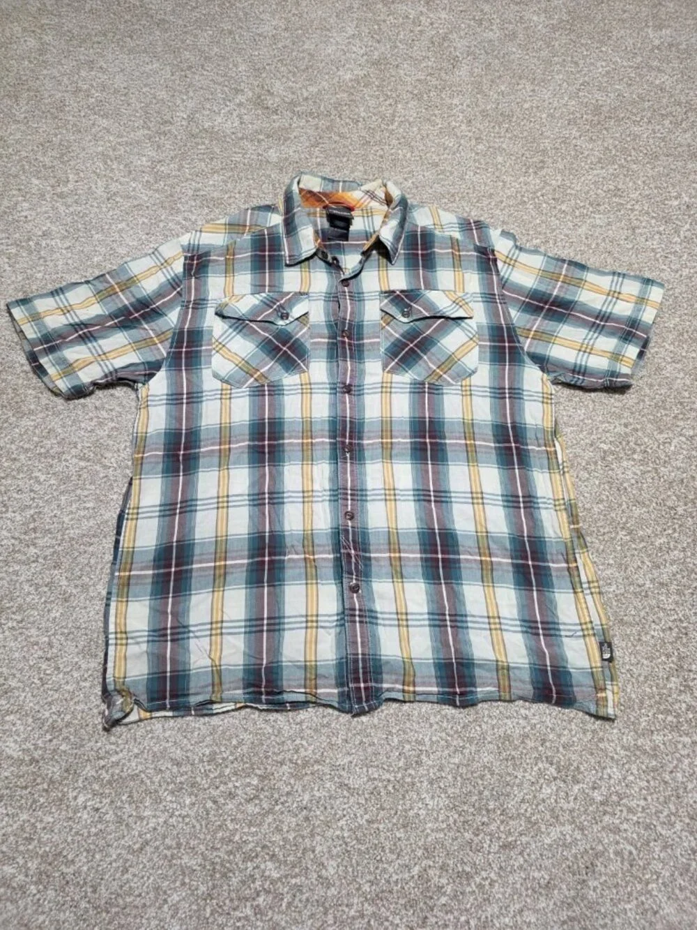 The North Face Men’s Multicolor Plaid Short Sleeve Button Up Shirt Size Large